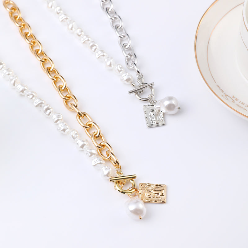 Vintage Baroque Pearl Necklace for Holiday Banquets