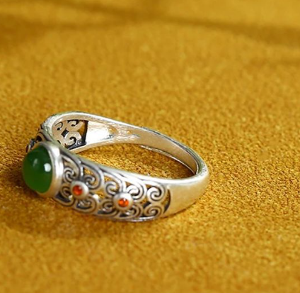 Classic Women's Sterling Silver Ring