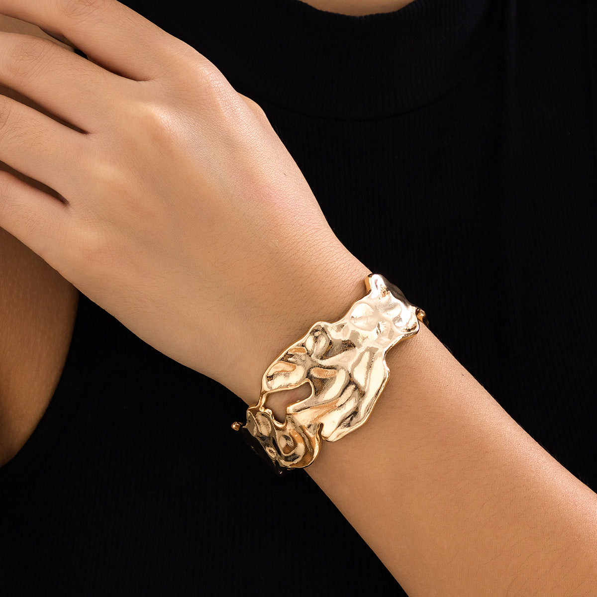 Liquid Metallic Pleated Bracelet