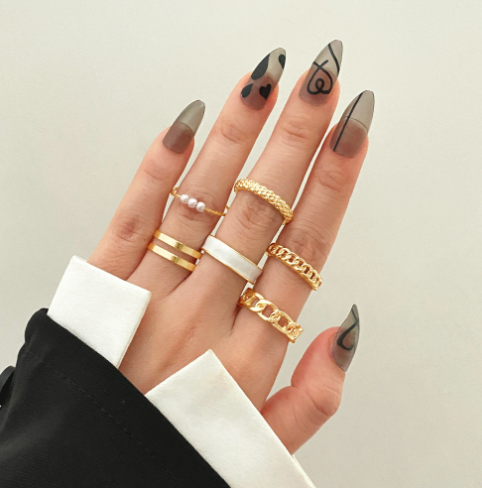 Retro Artistic Relief 12-Piece Ring Collection